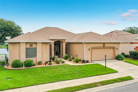 House in Leesburg, Florida 3 bedrooms, 246.19 sq.m. № 2236884 - photo 7