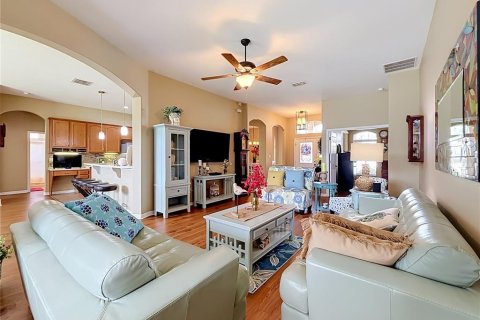 House in Leesburg, Florida 3 bedrooms, 246.19 sq.m. № 2236884 - photo 17