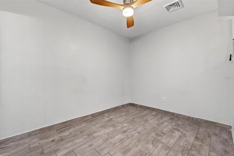 House in Plant City, Florida 3 bedrooms, 127.09 sq.m. № 2403656 - photo 28