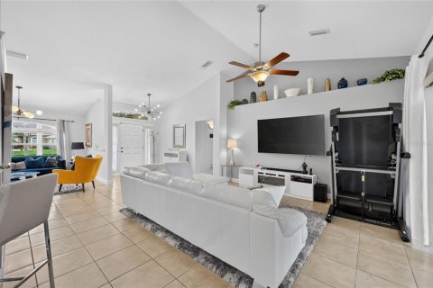 Villa ou maison à vendre à Ocala, Floride: 3 chambres, 186.27 m2 № 2202021 - photo 7