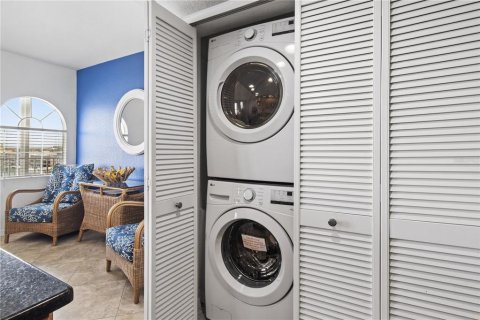 Copropriété à vendre à Clearwater, Floride: 2 chambres, 98.48 m2 № 1754841 - photo 11