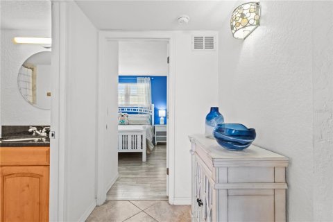 Copropriété à vendre à Clearwater, Floride: 2 chambres, 98.48 m2 № 1754841 - photo 18