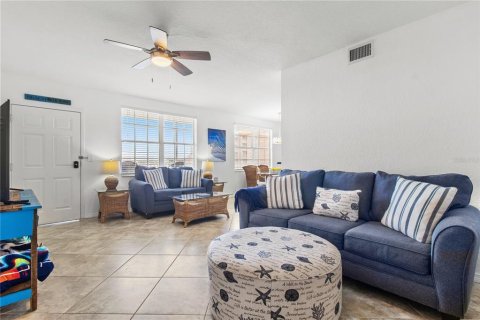 Copropriété à vendre à Clearwater, Floride: 2 chambres, 98.48 m2 № 1754841 - photo 4
