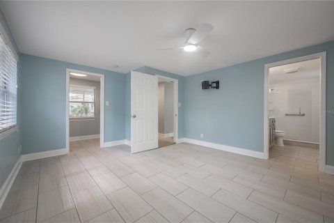 Купить виллу или дом в Тампа, Флорида 7 комнат, 128.48м2, № 1567654 - фото 15