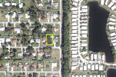 Terreno en venta en St. Lucie, Florida № 1694956 - foto 2