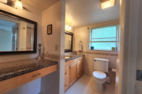 Copropriété à vendre à Pompano Beach, Floride: 3 chambres, 129.13 m2 № 2259936 - photo 13