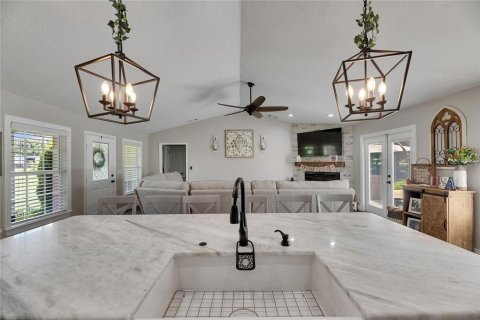 Casa en venta en Plant City, Florida, 6 dormitorios, 331.38 m2 № 1798508 - foto 10