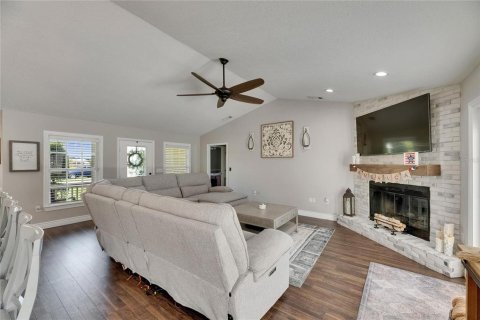Casa en venta en Plant City, Florida, 6 dormitorios, 331.38 m2 № 1798508 - foto 5