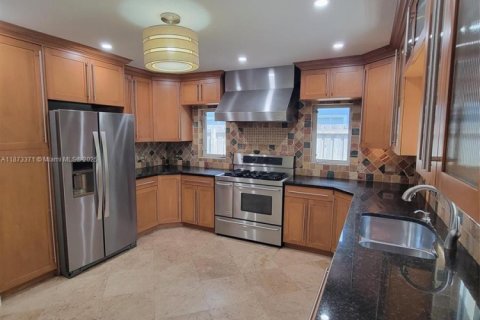 Villa ou maison à louer à Fort Lauderdale, Floride: 3 chambres, 126.25 m2 № 1921618 - photo 9