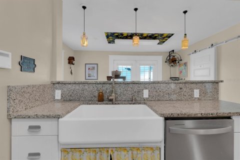 House in Sanford, Florida 3 bedrooms, 229.65 sq.m. № 1838008 - photo 6