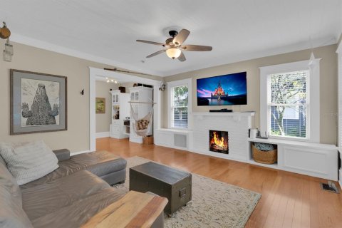 House in Sanford, Florida 3 bedrooms, 229.65 sq.m. № 1838008 - photo 11