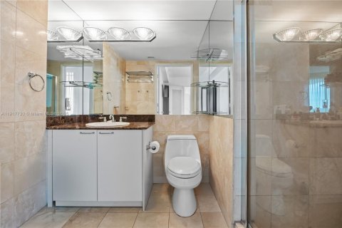 Condo in Sunny Isles Beach, Florida, 3 bedrooms  № 1972333 - photo 13