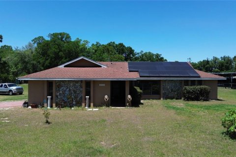 Casa en Ocala, Florida 3 dormitorios, 215.16 m2 № 2123597