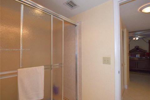 Copropriété à vendre à Highland Beach, Floride: 2 chambres, 208.1 m2 № 1484665 - photo 30