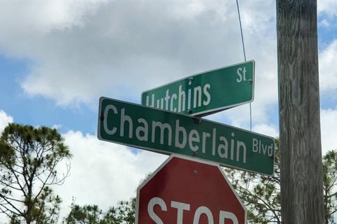 Land in Port Charlotte, Florida № 2228586 - photo 2