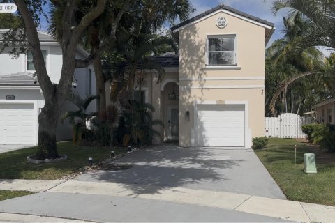 House in Lake Worth, Florida 3 bedrooms, 150.69 sq.m. № 2181740