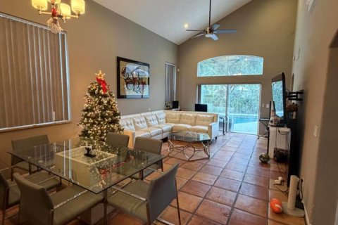 House in Lake Worth, Florida 3 bedrooms, 150.69 sq.m. № 2181740 - photo 6