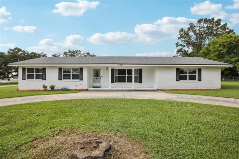 Villa ou maison à vendre à Dundee, Floride: 3 chambres, 186.55 m2 № 1912064 - photo 1