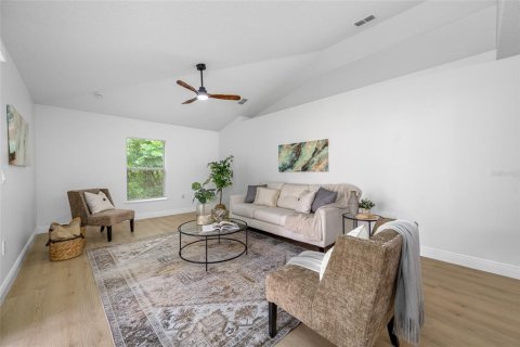 House in Spring Hill, Florida 3 bedrooms, 180.69 sq.m. № 1824697 - photo 20