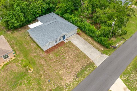 House in Spring Hill, Florida 3 bedrooms, 180.69 sq.m. № 1824697 - photo 4