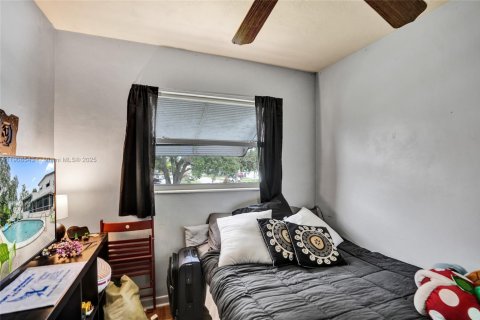 Villa ou maison à vendre à Pembroke Pines, Floride: 4 chambres, 169.08 m2 № 1964323 - photo 20