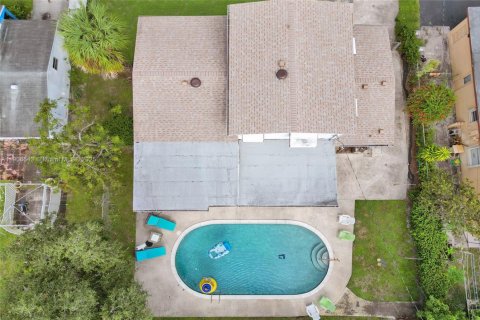 Villa ou maison à vendre à Pembroke Pines, Floride: 4 chambres, 169.08 m2 № 1964323 - photo 4