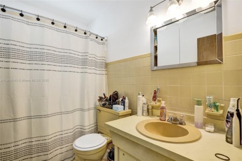 Villa ou maison à vendre à Pembroke Pines, Floride: 4 chambres, 169.08 m2 № 1964323 - photo 19