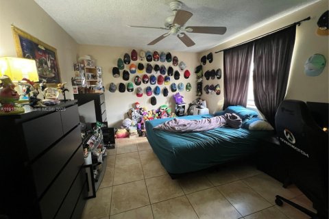 Condo in Miami, Florida, 3 bedrooms  № 2042212 - photo 20