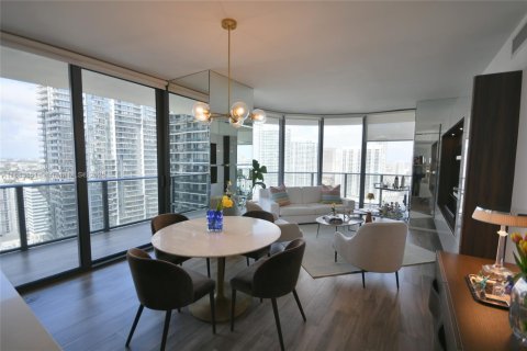 Condominio en venta en Miami, Florida, 3 dormitorios, 134.71 m2 № 2013389 - foto 19