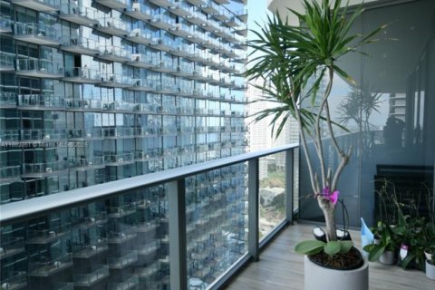 Condominio en venta en Miami, Florida, 3 dormitorios, 134.71 m2 № 2013389 - foto 25