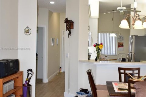 Condominio en venta en Tamarac, Florida, 2 dormitorios, 112.88 m2 № 1953832 - foto 25