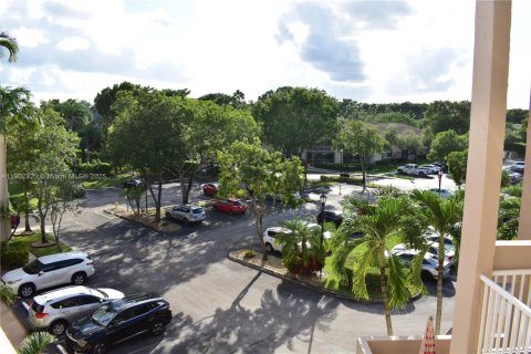 Condominio en venta en Tamarac, Florida, 2 dormitorios, 112.88 m2 № 1953832 - foto 9