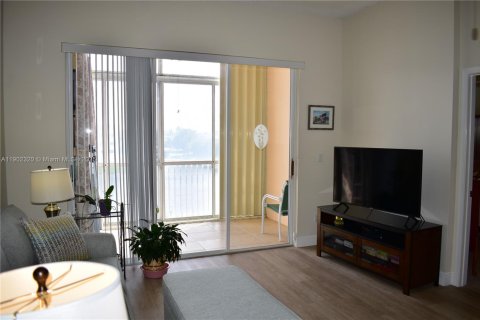 Condominio en venta en Tamarac, Florida, 2 dormitorios, 112.88 m2 № 1953832 - foto 21
