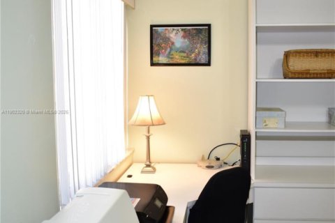 Condominio en venta en Tamarac, Florida, 2 dormitorios, 112.88 m2 № 1953832 - foto 27