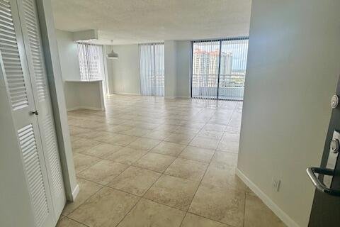 Condominio en venta en Aventura, Florida, 2 dormitorios, 109.72 m2 № 2272304 - foto 16