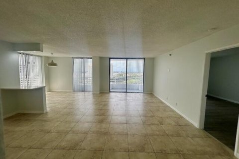 Condominio en venta en Aventura, Florida, 2 dormitorios, 109.72 m2 № 2272304 - foto 19