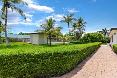 House in Southwest Ranches, Florida 3 bedrooms, 144.46 sq.m. № 1855096 - photo 30
