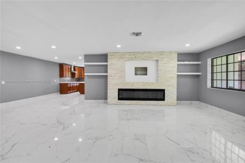 House in Southwest Ranches, Florida 3 bedrooms, 144.46 sq.m. № 1855096 - photo 11