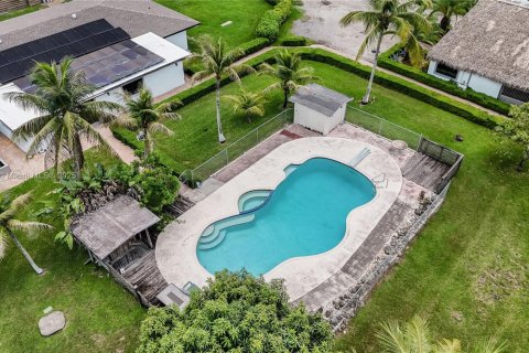 House in Southwest Ranches, Florida 3 bedrooms, 144.46 sq.m. № 1855096 - photo 27