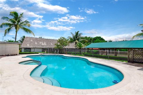 House in Southwest Ranches, Florida 3 bedrooms, 144.46 sq.m. № 1855096 - photo 3
