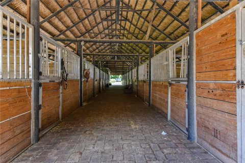 House in Southwest Ranches, Florida 3 bedrooms, 144.46 sq.m. № 1855096 - photo 5
