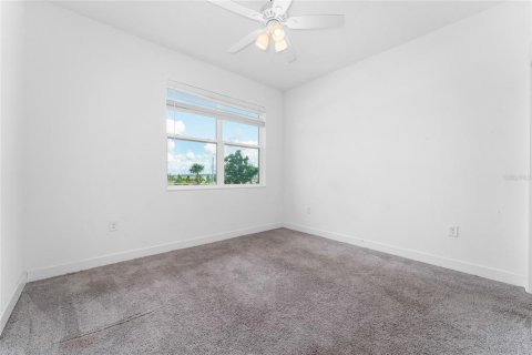House in Davenport, Florida 4 bedrooms, 216.74 sq.m. № 1883157 - photo 30