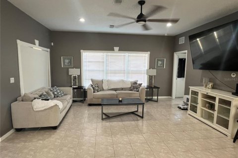 Villa ou maison à vendre à Holiday, Floride: 5 chambres, 285.4 m2 № 2143636 - photo 8