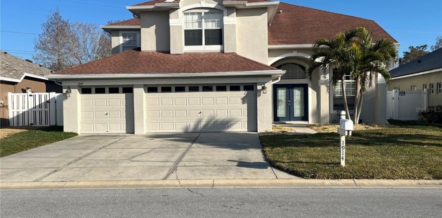 Villa ou maison à Holiday, Floride 5 chambres, 285.4 m2 № 2143636
