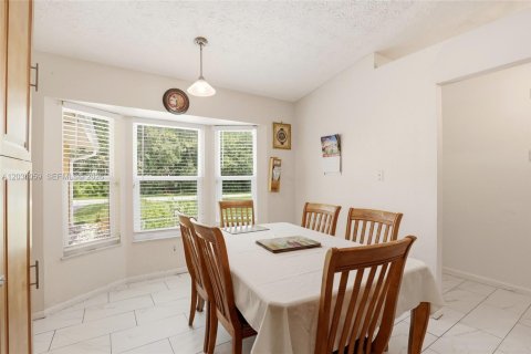 Casa en venta en Port St. Lucie, Florida, 3 dormitorios, 136.94 m2 № 2173566 - foto 20