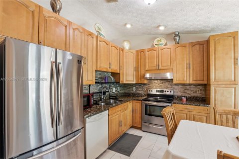 Casa en venta en Port St. Lucie, Florida, 3 dormitorios, 136.94 m2 № 2173566 - foto 17