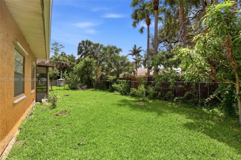 Casa en venta en Port St. Lucie, Florida, 3 dormitorios, 136.94 m2 № 2173566 - foto 4