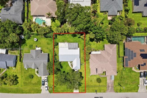 Casa en Port St. Lucie, Florida 3 dormitorios, 136.94 m2 № 2173566