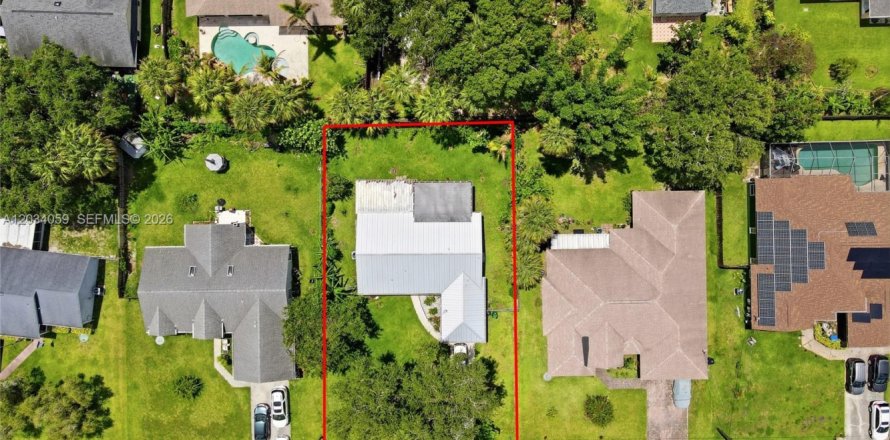 Casa en Port St. Lucie, Florida 3 dormitorios, 136.94 m2 № 2173566