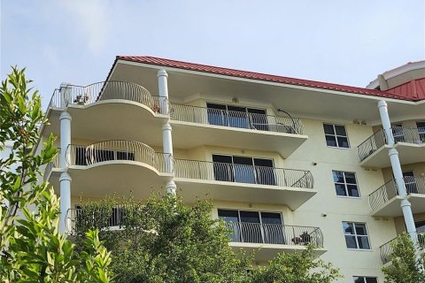 Copropriété à vendre à Saint Petersburg, Floride: 2 chambres, 152.82 m2 № 2388786 - photo 2